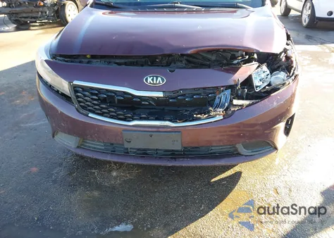 2018 Kia Forte Lx z USA, uszkodzony, nr VIN 3KPFK4A71JE282018